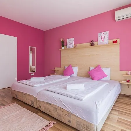Daire Lakeside Panorama Penthouse W Jacuzzi & Ac By Nw Siofok