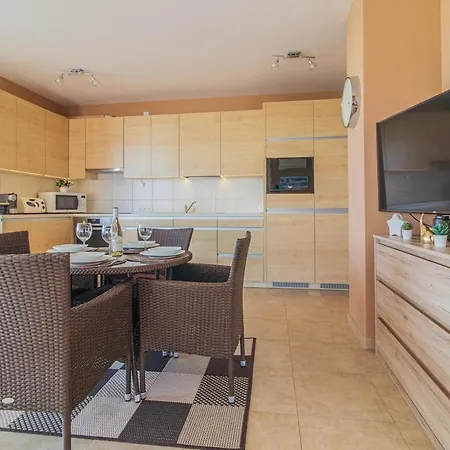 Lakeside Panorama Penthouse W Jacuzzi & Ac By Nw Διαμέρισμα *