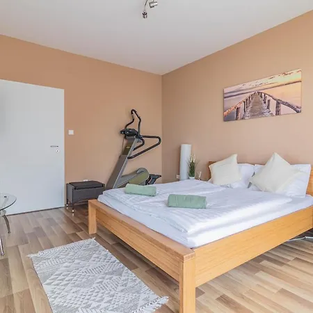 Lakeside Panorama Penthouse W Jacuzzi & Ac By Nw Daire