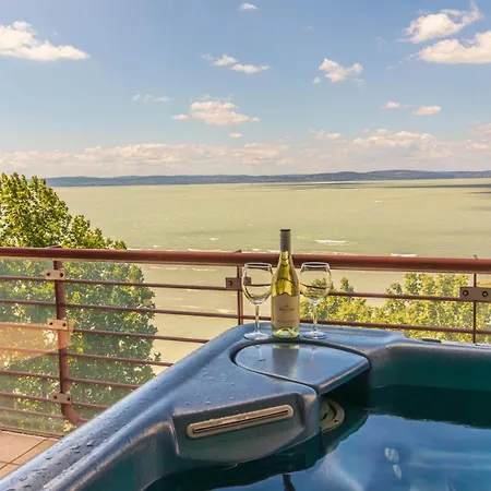 Lakeside Panorama Penthouse W Jacuzzi & Ac By Nw Siofok